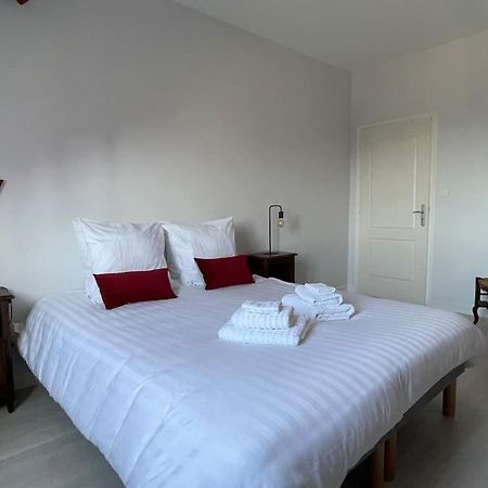 Gite Omaha 3 Etoiles - La Ferme Delaunay Saint-Come-du-Mont エクステリア 写真