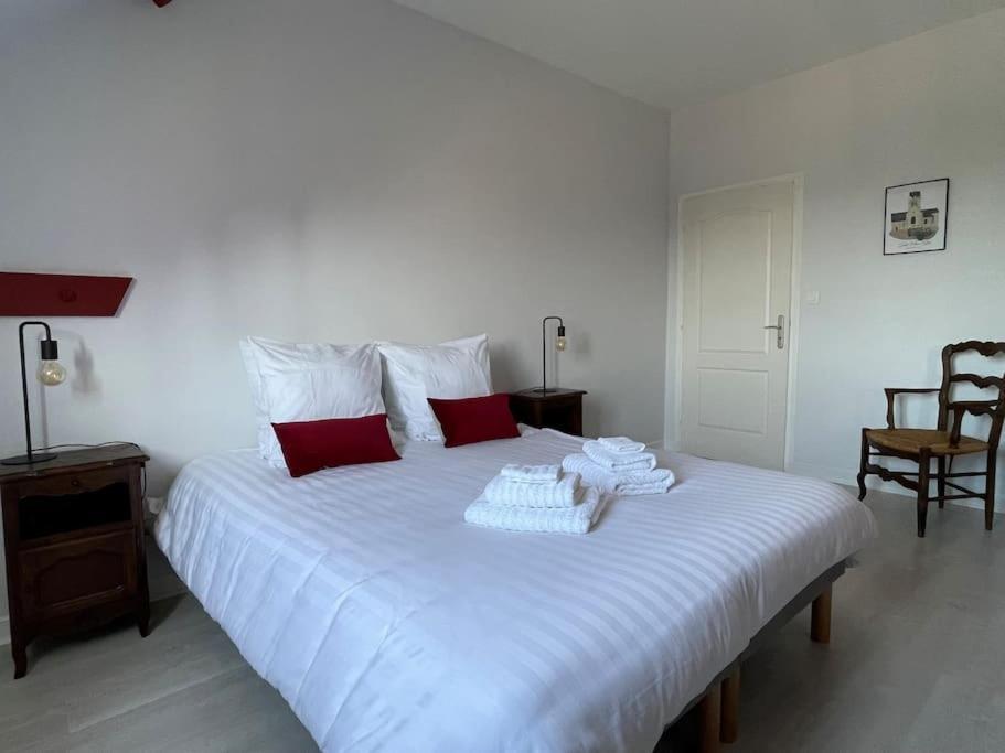 Gite Omaha 3 Etoiles - La Ferme Delaunay Saint-Come-du-Mont エクステリア 写真