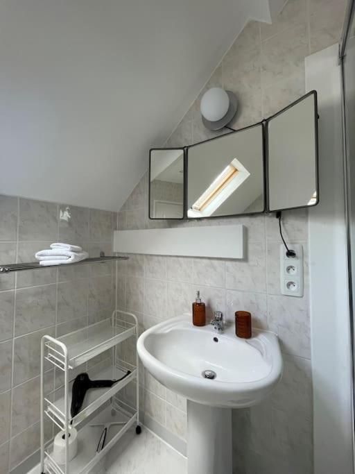 Gite Omaha 3 Etoiles - La Ferme Delaunay Saint-Come-du-Mont エクステリア 写真
